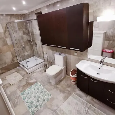 Benzersiz Jakuzili Villa *